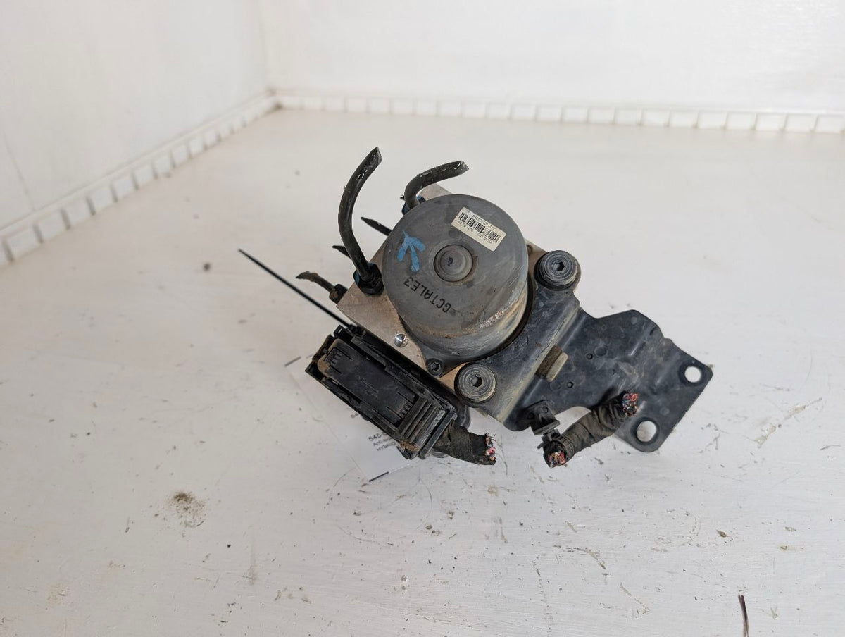 ABS Pump Module from a 2011 Hyundai Sonata, photo 4
