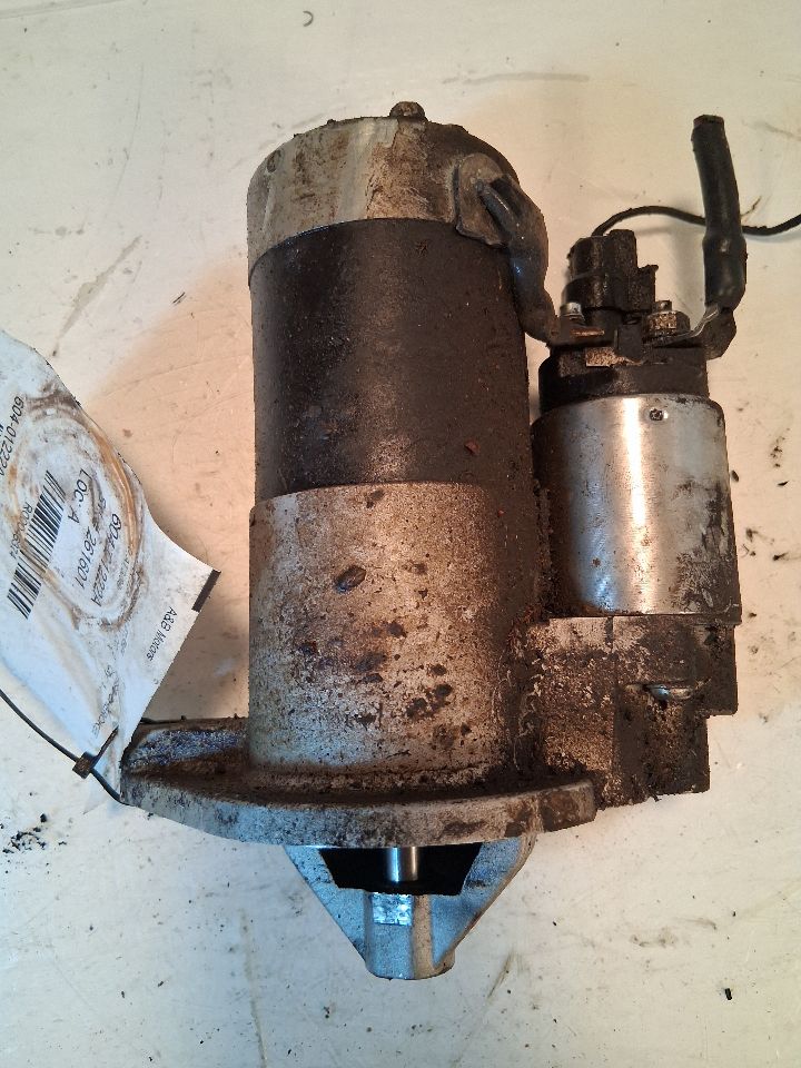 Starter Motor from a 1999 Jeep Cherokee, photo 2
