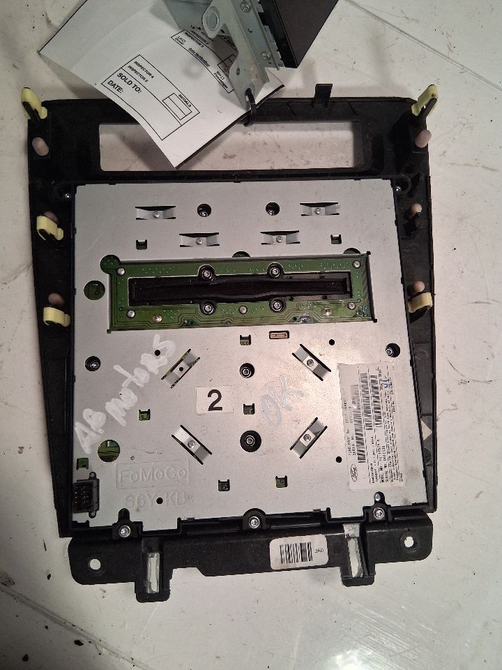 Radio Control Panel from a 2010 Ford Mustang, photo 2