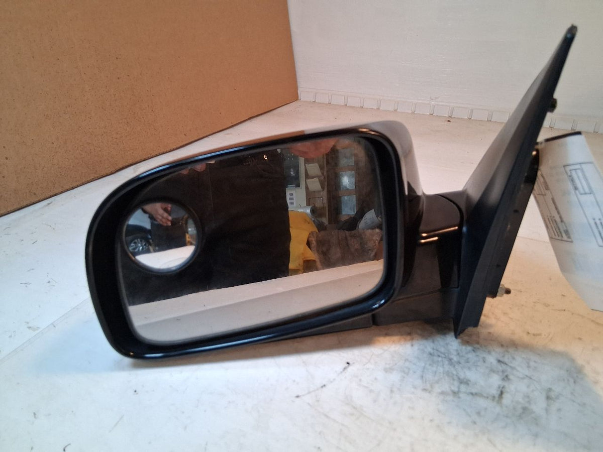 Side View Mirror from a 2009 Hyundai Santa Fe, left side, photo 5
