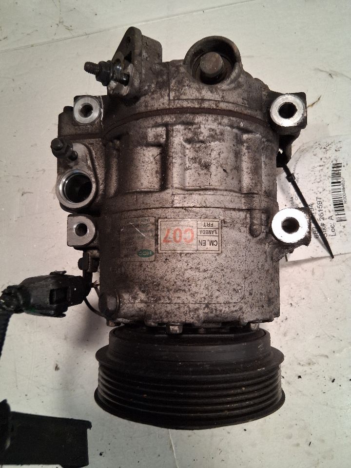 AC Compressor from a 2009 Hyundai Santa Fe, photo 1