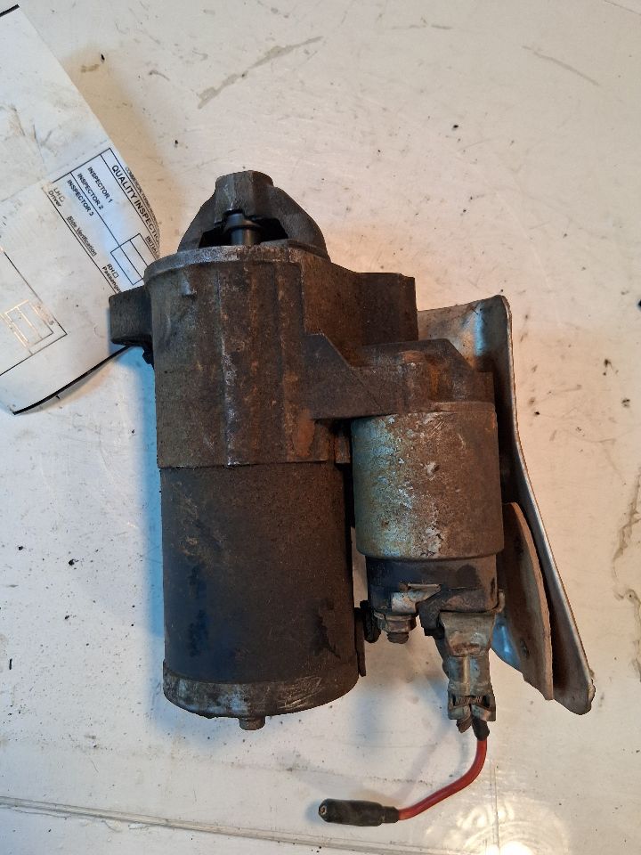 Starter Motor from a 2011 Ram 1500, photo 3