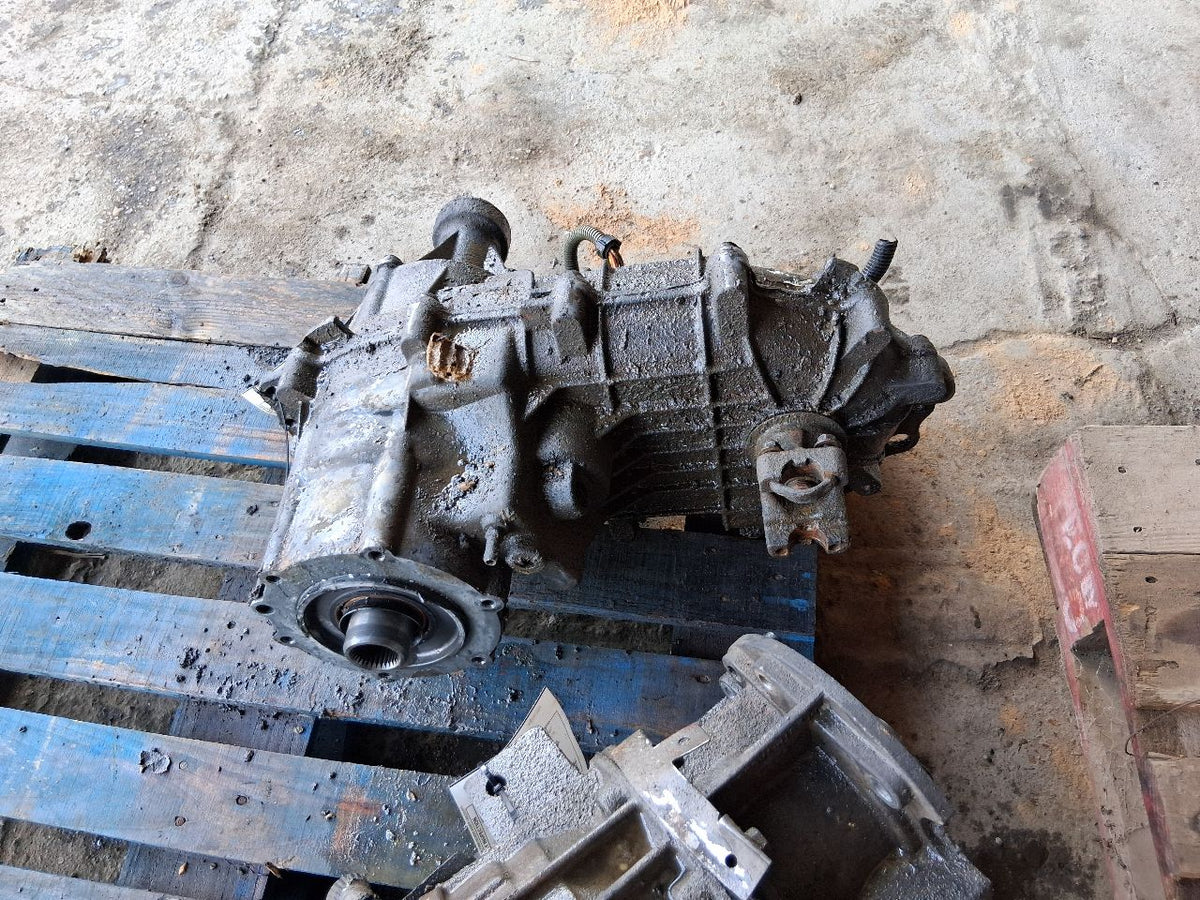 Transfer Case from a 1992 Ford F-150, photo 4