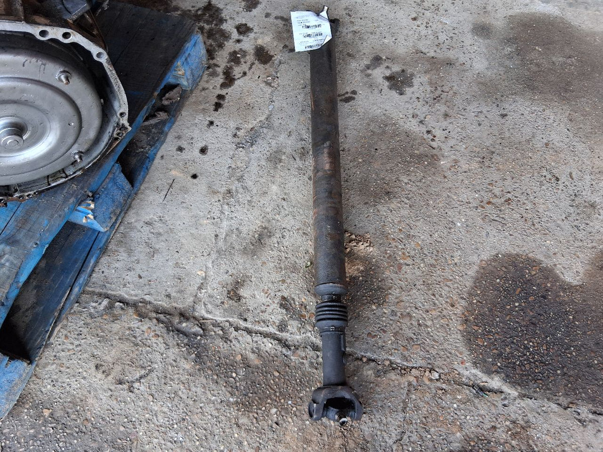 Drive Shaft from a 1992 Ford F-150, front, photo 1