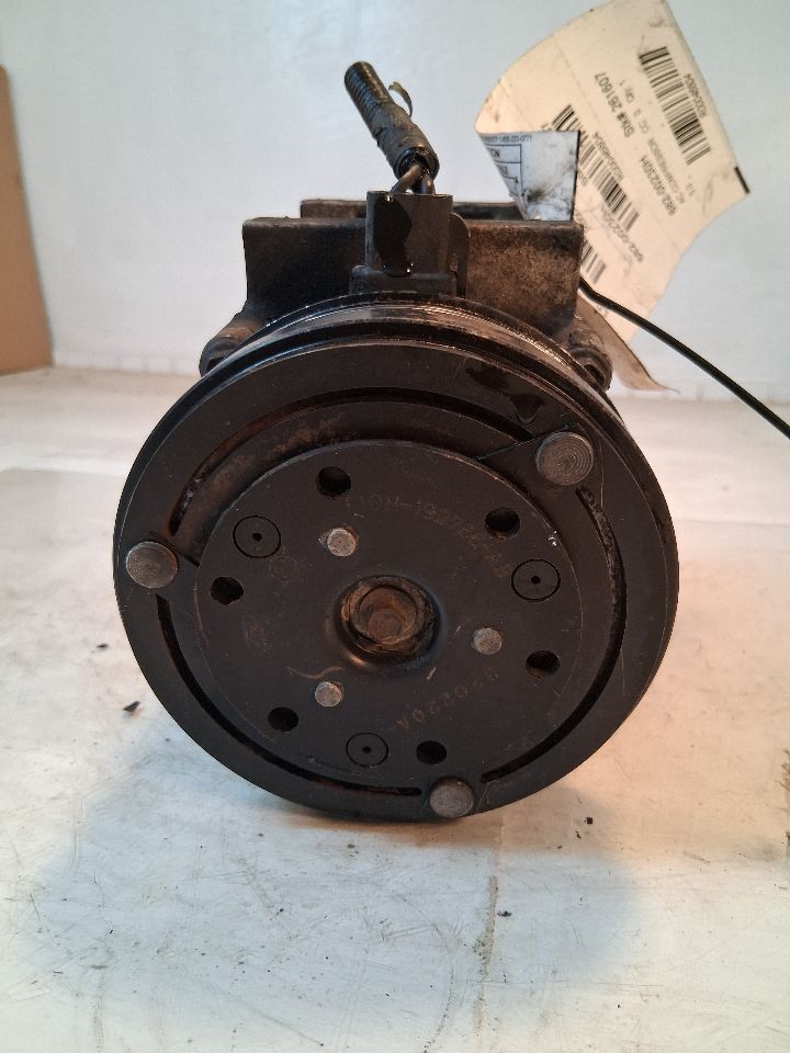 AC Compressor from a 1992 Ford F-150, photo 1