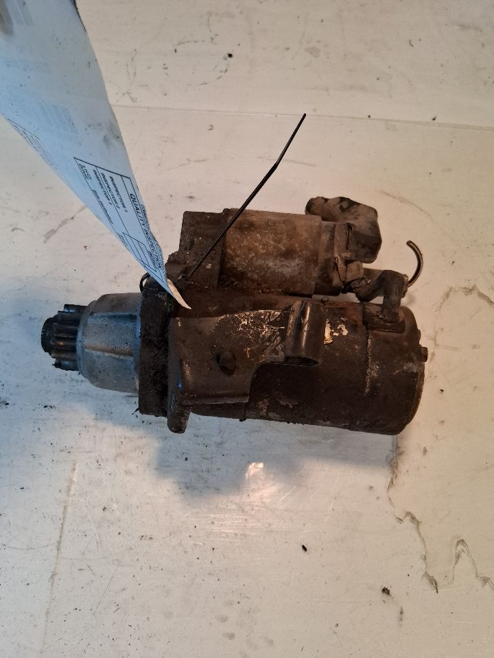 Starter Motor from a 2006 Nissan Altima, photo 1