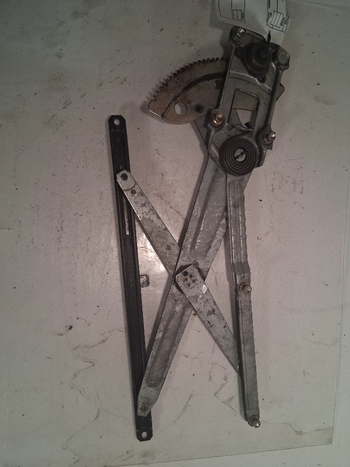Window Regulator from a 1999 Toyota Tacoma, front, left side, photo 2
