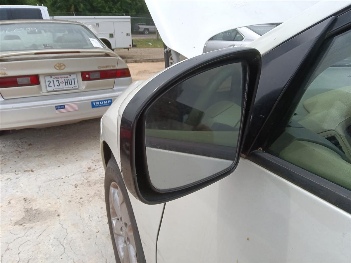 Side View Mirror from a 2009 Nissan Murano, left side, photo 2