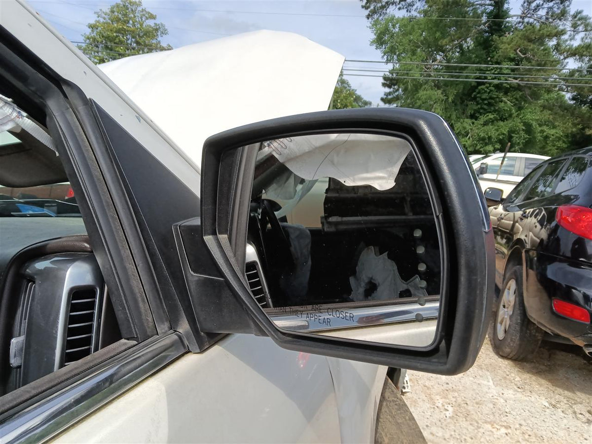 Side View Mirror from a 2015 Chevrolet Silverado 1500, right side, photo 2