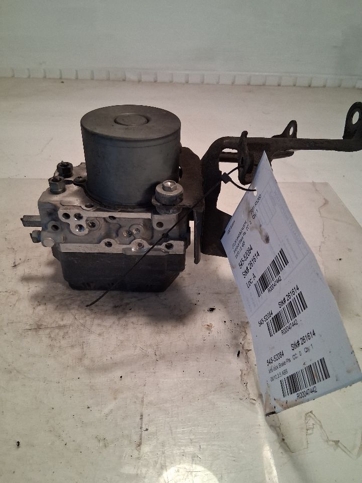 ABS Pump Module from a 2011 Lexus RX350, photo 2