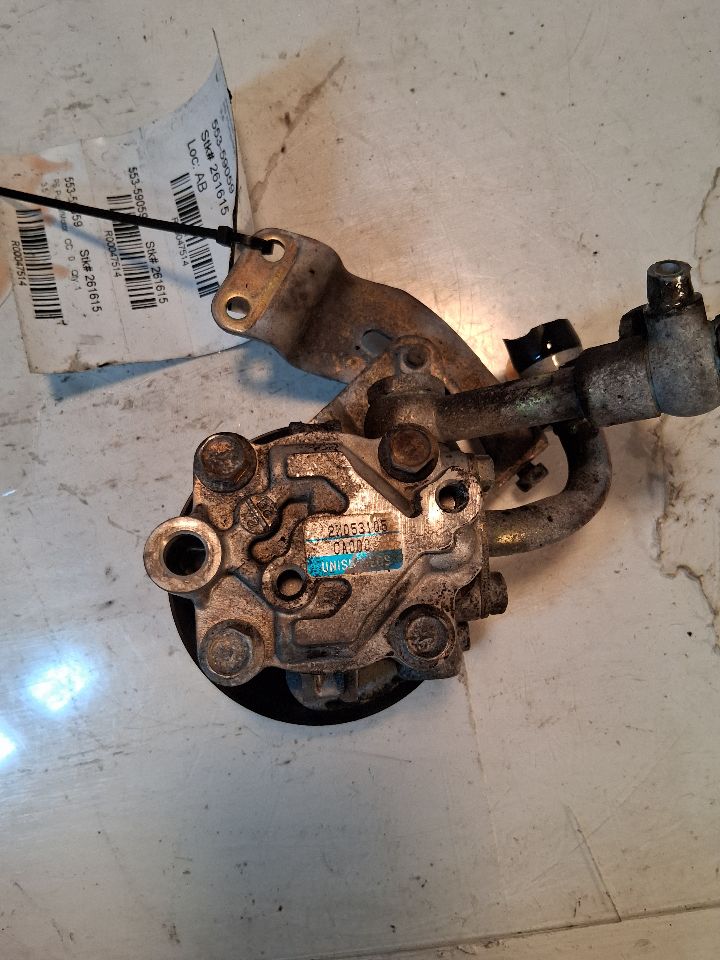 Power Steering Pump from a 2003 Nissan Murano, photo 3