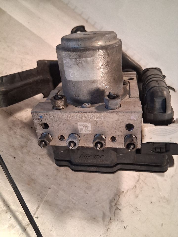 ABS Pump Module from a 2009 Honda Accord, photo 1