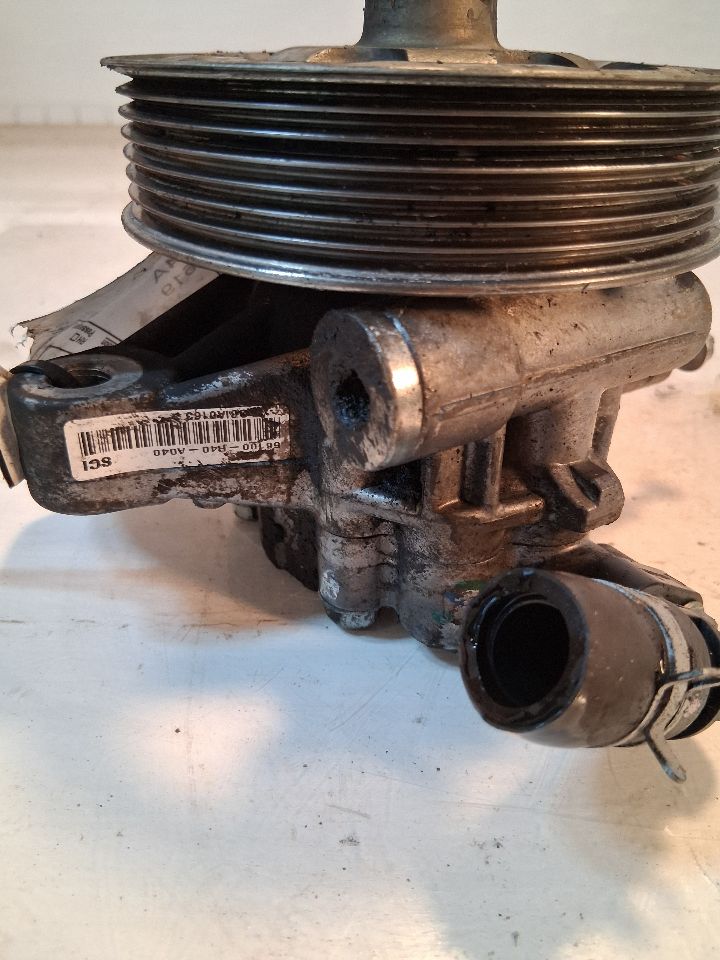 Power Steering Pump from a 2009 Honda Accord, photo 2