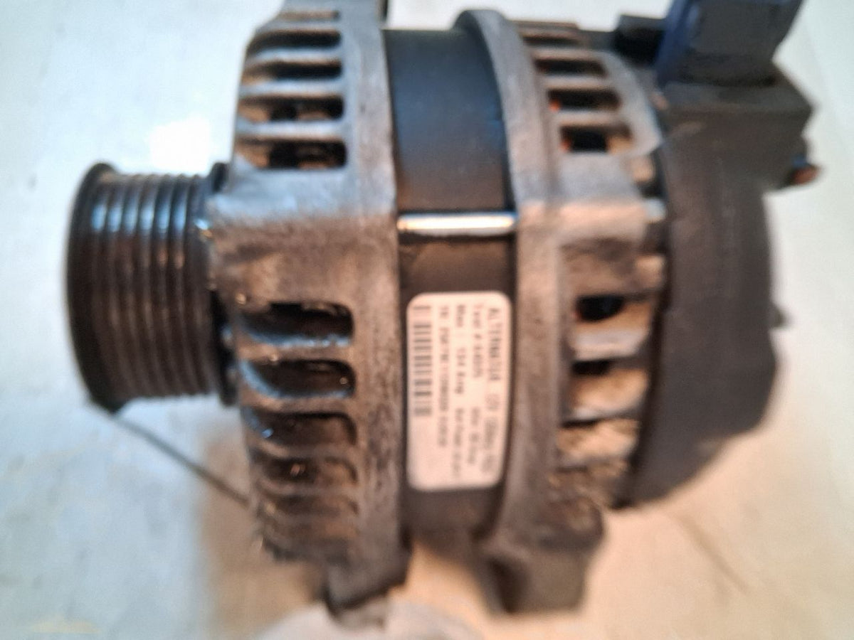 Alternator from a 2009 Honda Accord, photo 2