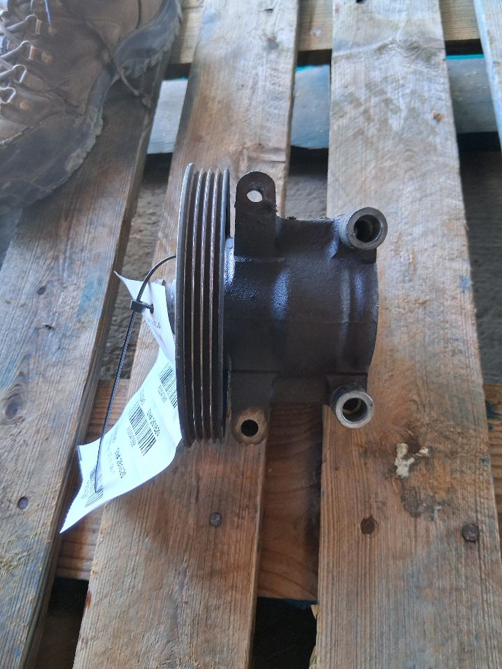 Power Steering Pump from a 2008 Ford Taurus X, photo 2