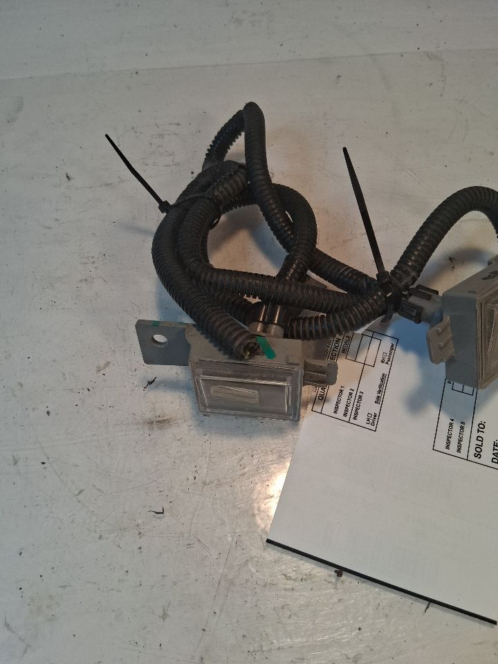 License Lamp from a 2015 Chevrolet Silverado 1500, photo 2