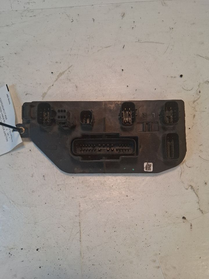 Lamp Wiring Harness from a 2015 Chevrolet Silverado 1500, photo 1