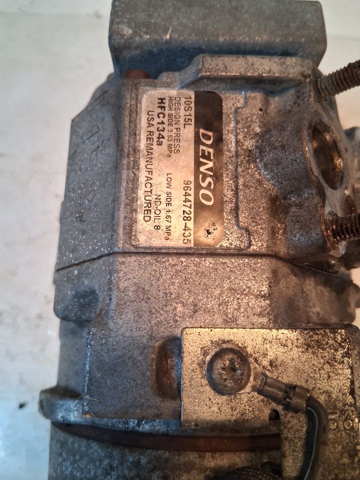 AC Compressor from a 2004 Toyota Matrix, photo 4