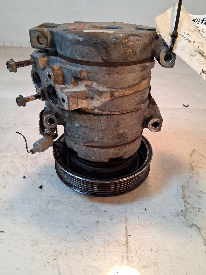 AC Compressor from a 2004 Toyota Matrix, photo 6