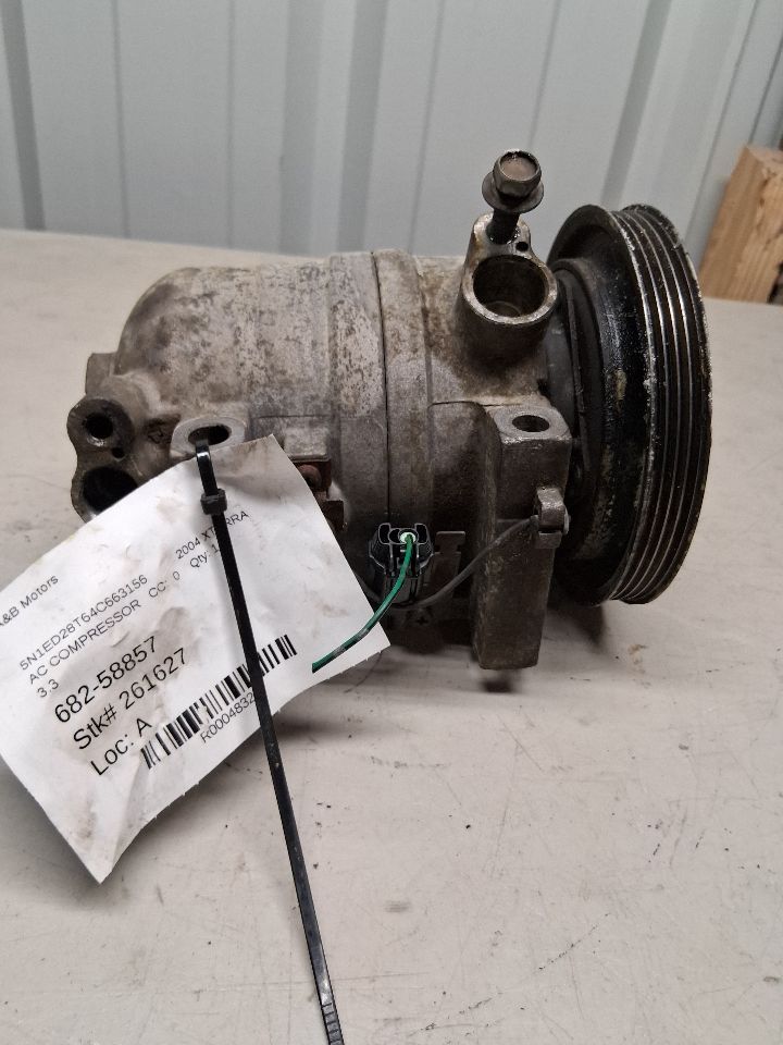 AC Compressor from a 2004 Nissan Xterra, photo 3