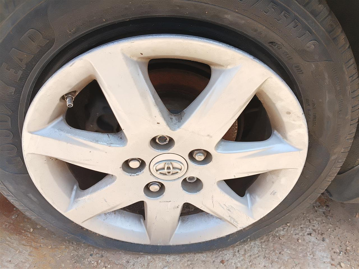 Wheel from a 2007 Toyota, photo 1