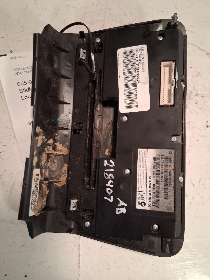 Climate Control Panel from a 2012 Dodge Charger, photo 2