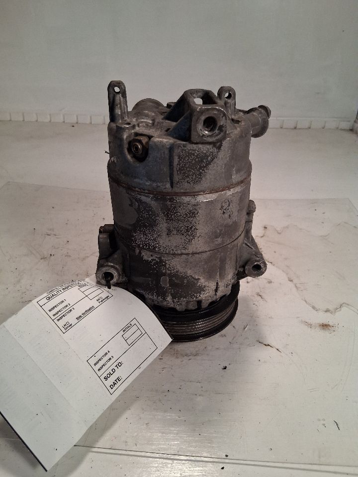 AC Compressor from a 2015 Chevrolet Malibu, photo 2