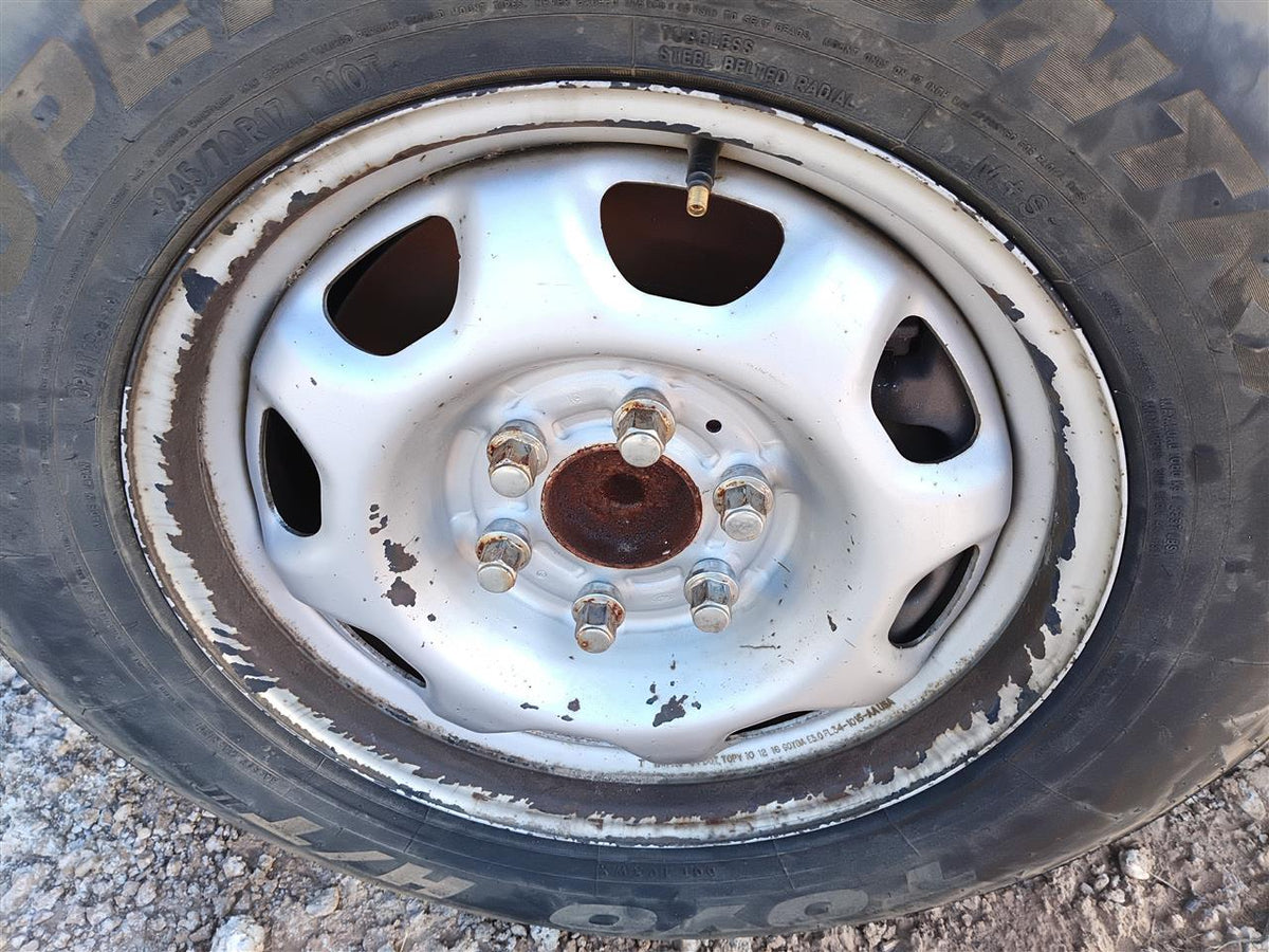 Wheel from a 2017 Ford F-150, photo 1