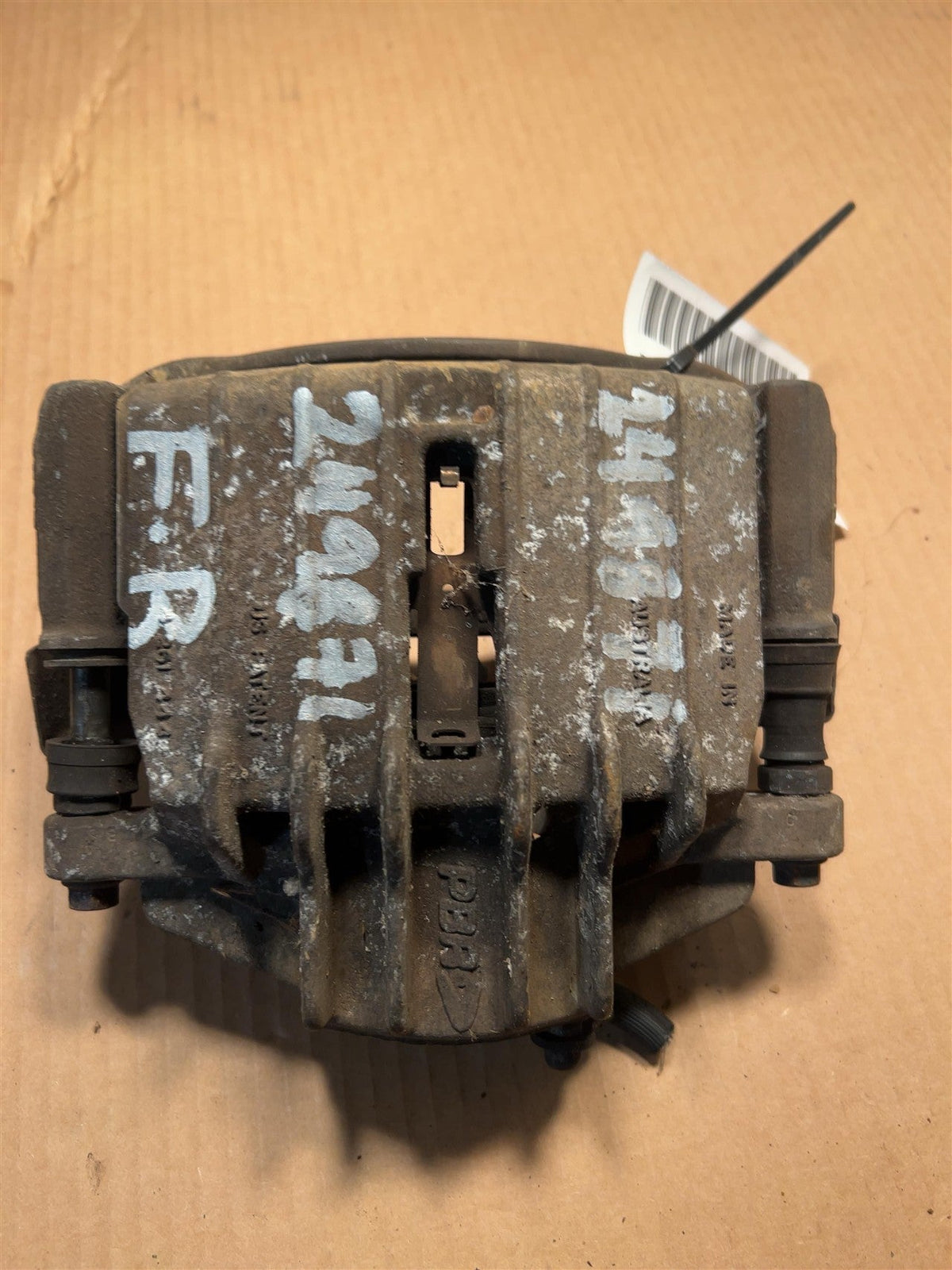 Brake Caliper from a 2004 Pontiac Grand Am, front, right side, photo 1