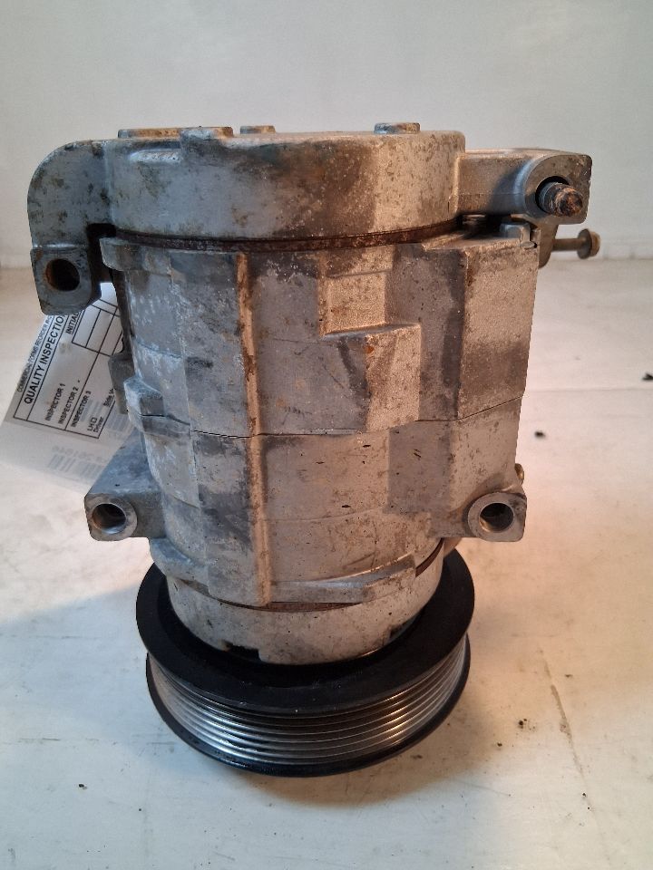 AC Compressor from a 2001 Toyota RAV4, photo 3