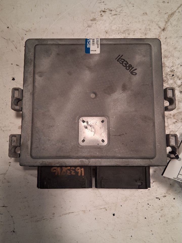 Engine Control Module (ECM/PCM) from a 2017 Ford Fusion, photo 1
