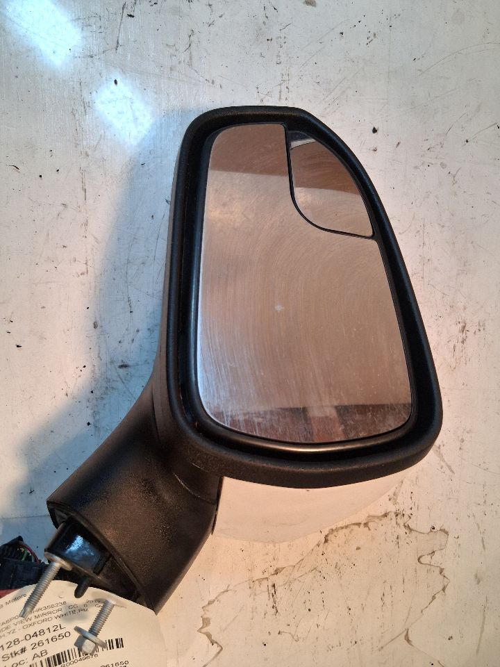 Side View Mirror from a 2017 Ford Fusion, left side, photo 4