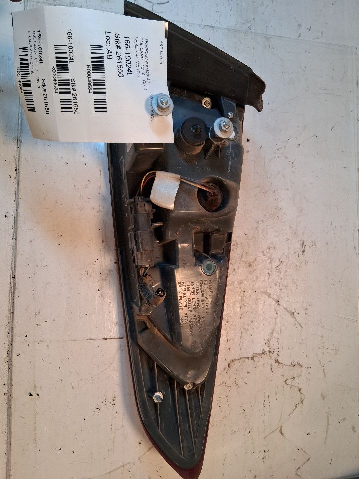 Tail Light from a 2017 Ford Fusion, left side, photo 3