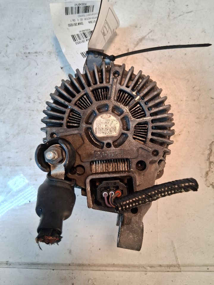 Starter Motor from a 2017 Ford Fusion, photo 3