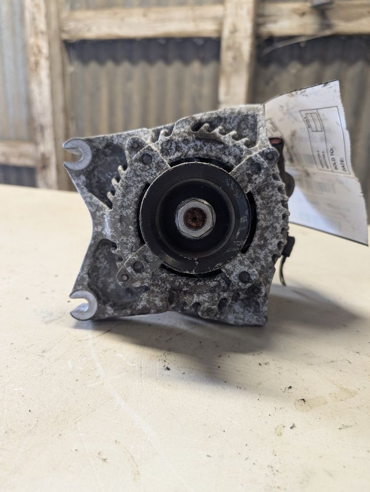 Alternator from a 2009 Mercury Grand Marquis, photo 2