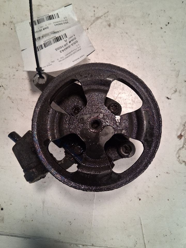 Power Steering Pump from a 2005 Infiniti G35, photo 3