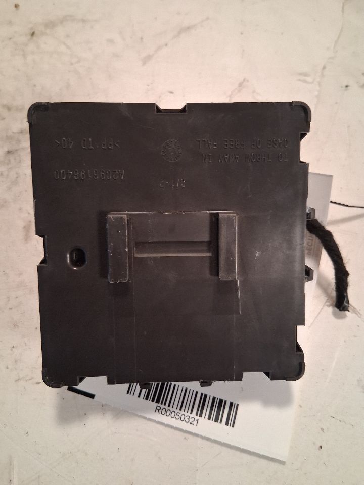 Anti-Theft Module from a 2022 Nissan Versa, photo 3