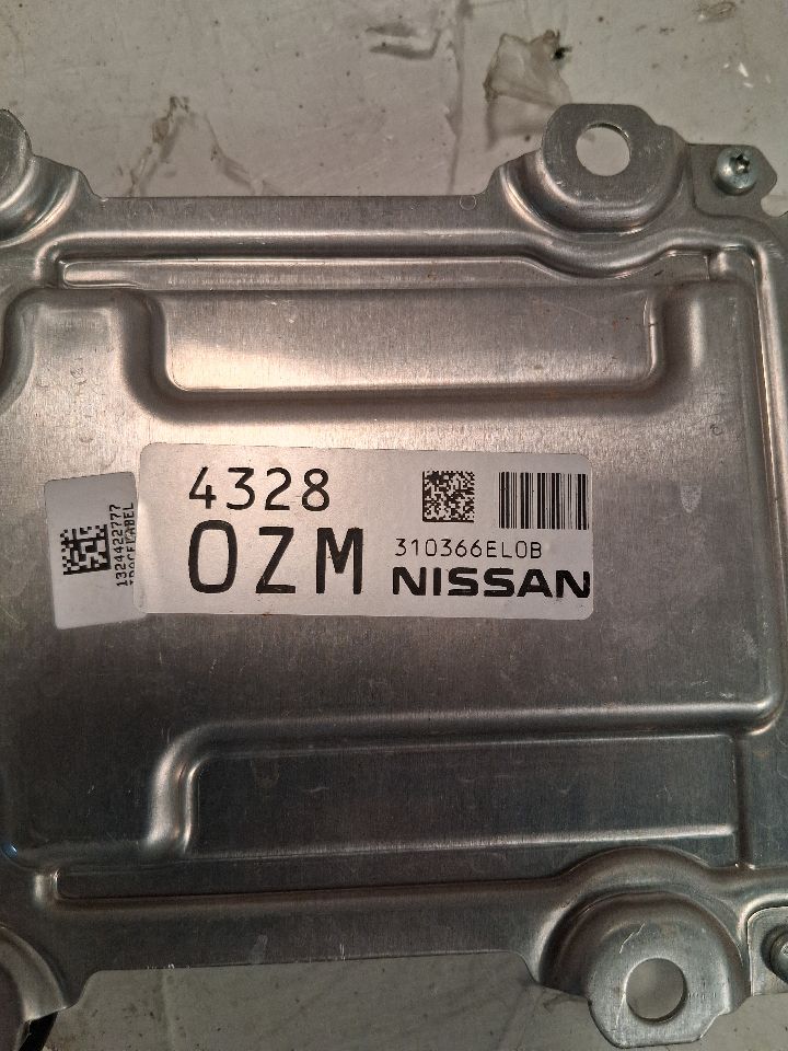 Transmission Control Module (TCM) from a 2022 Nissan Versa, photo 2