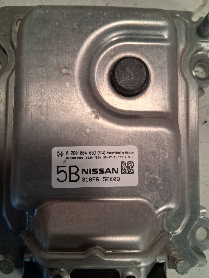 Transmission Control Module (TCM) from a 2022 Nissan Versa, photo 4