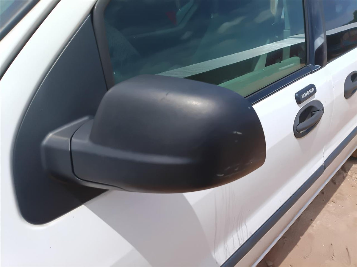 Side View Mirror from a 2005 Ford Freestar, left side, photo 1