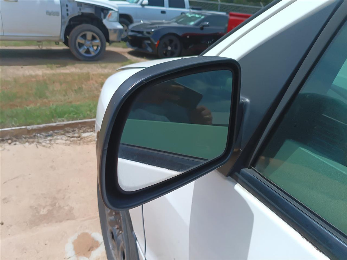 Side View Mirror from a 2005 Ford Freestar, left side, photo 2