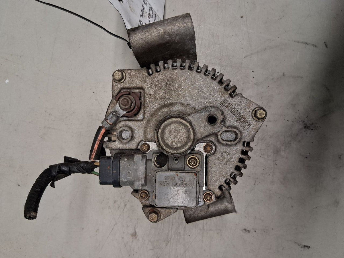 Alternator from a 2001 Ford Explorer, photo 3