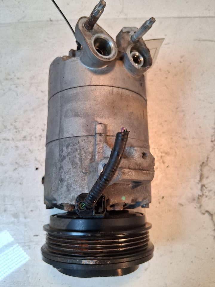 AC Compressor from a 2014 Ford Escape, photo 2