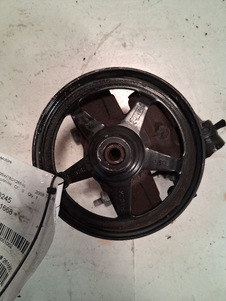 Power Steering Pump from a 2008 Ford Taurus, photo 1
