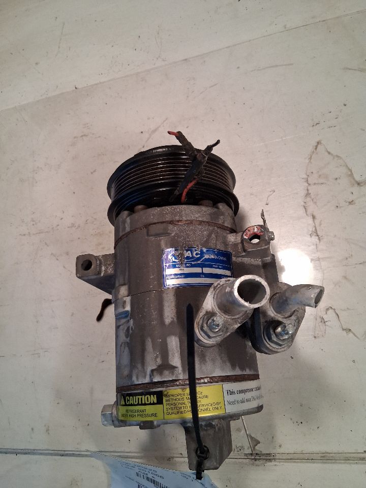AC Compressor from a 2008 Ford Taurus, photo 3