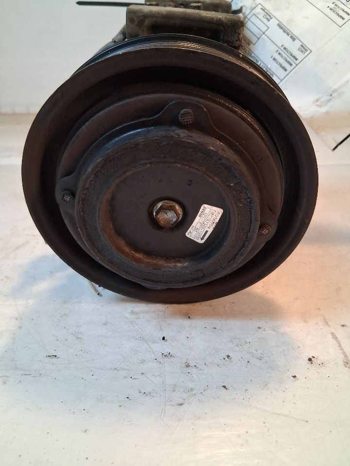 AC Compressor from a 2005 Toyota Camry, photo 2