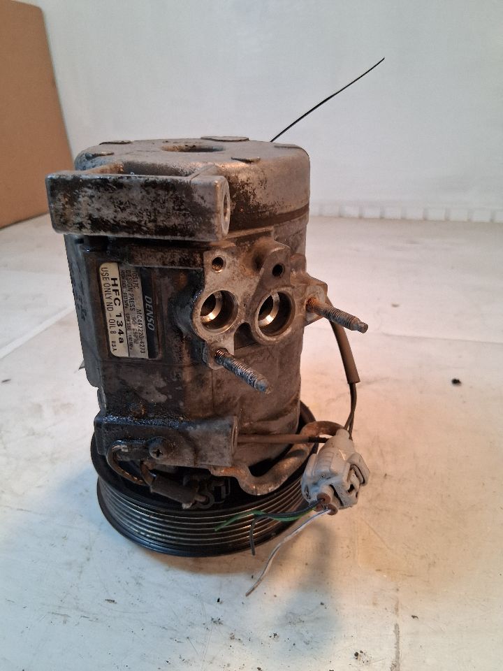 AC Compressor from a 2005 Toyota Camry, photo 4