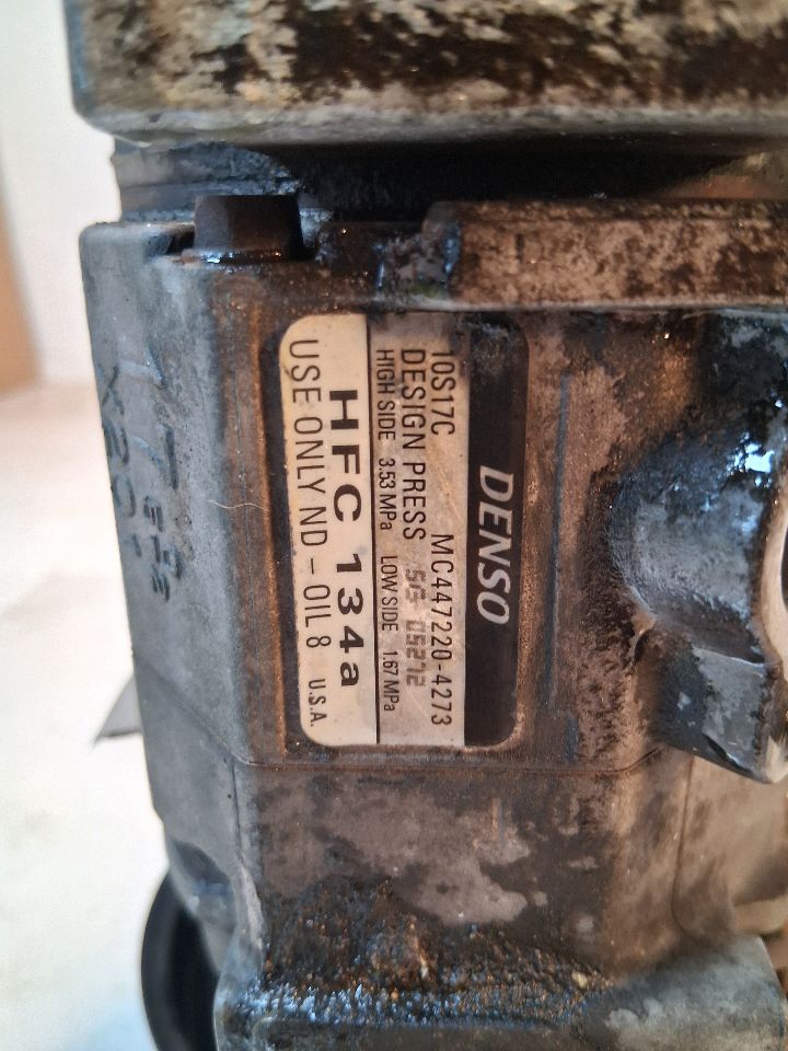 AC Compressor from a 2005 Toyota Camry, photo 5
