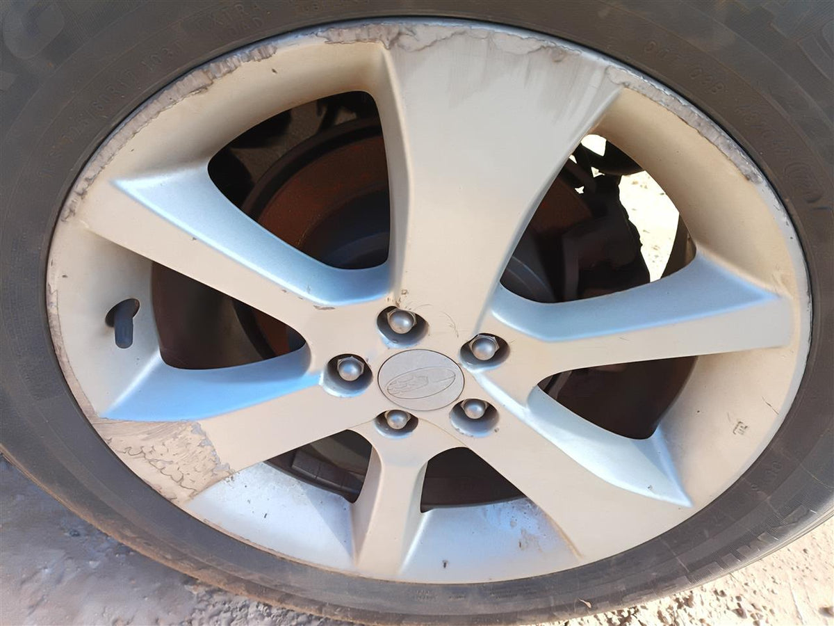 Wheel from a 2014 Subaru Legacy, photo 1