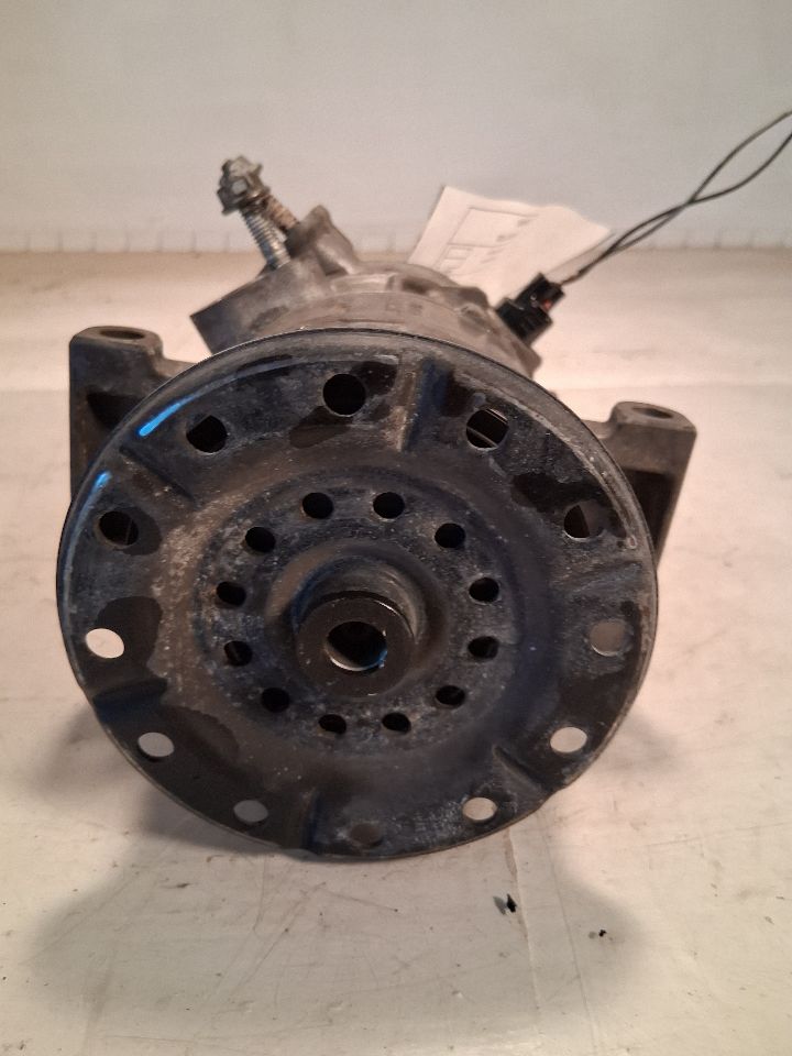 AC Compressor from a 2008 Jeep Patriot, photo 2